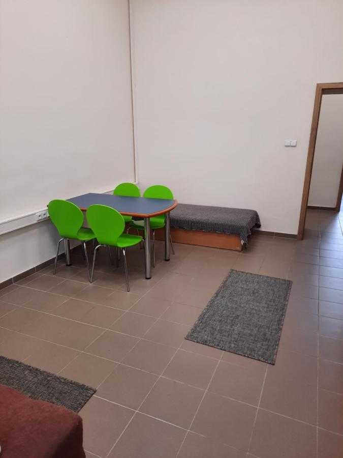 קרנוב Villa Cafe מראה חיצוני תמונה