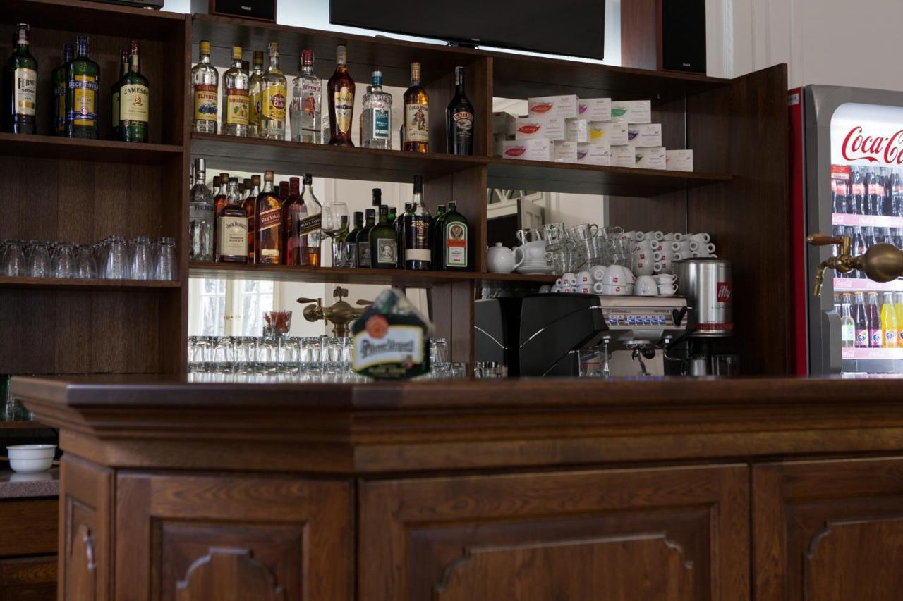 קרנוב Villa Cafe מראה חיצוני תמונה